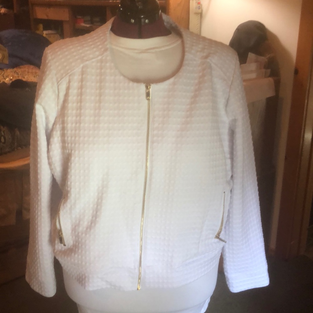 Liz Lange Zip up sweater